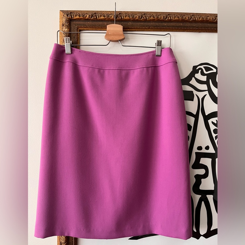 Tahari pencil skirt